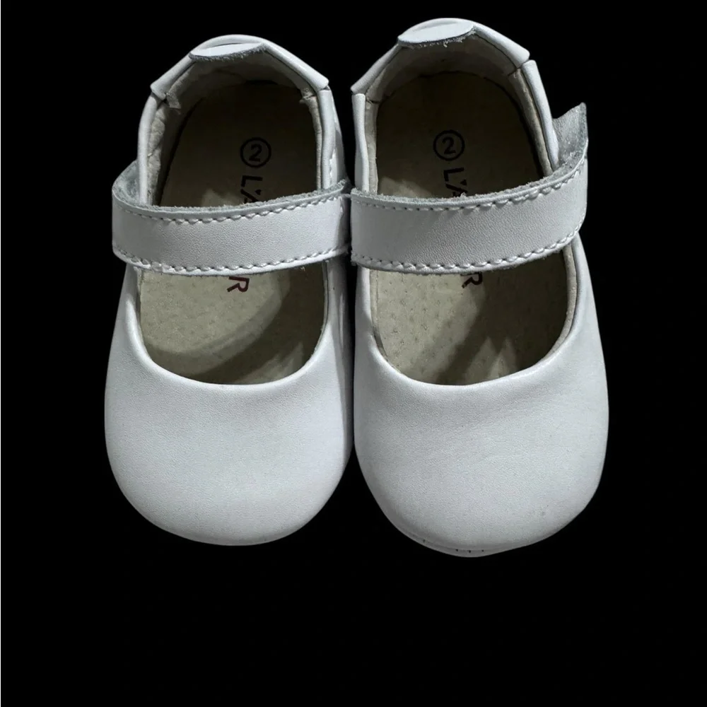 L'Amour White Baby Walker Shoes